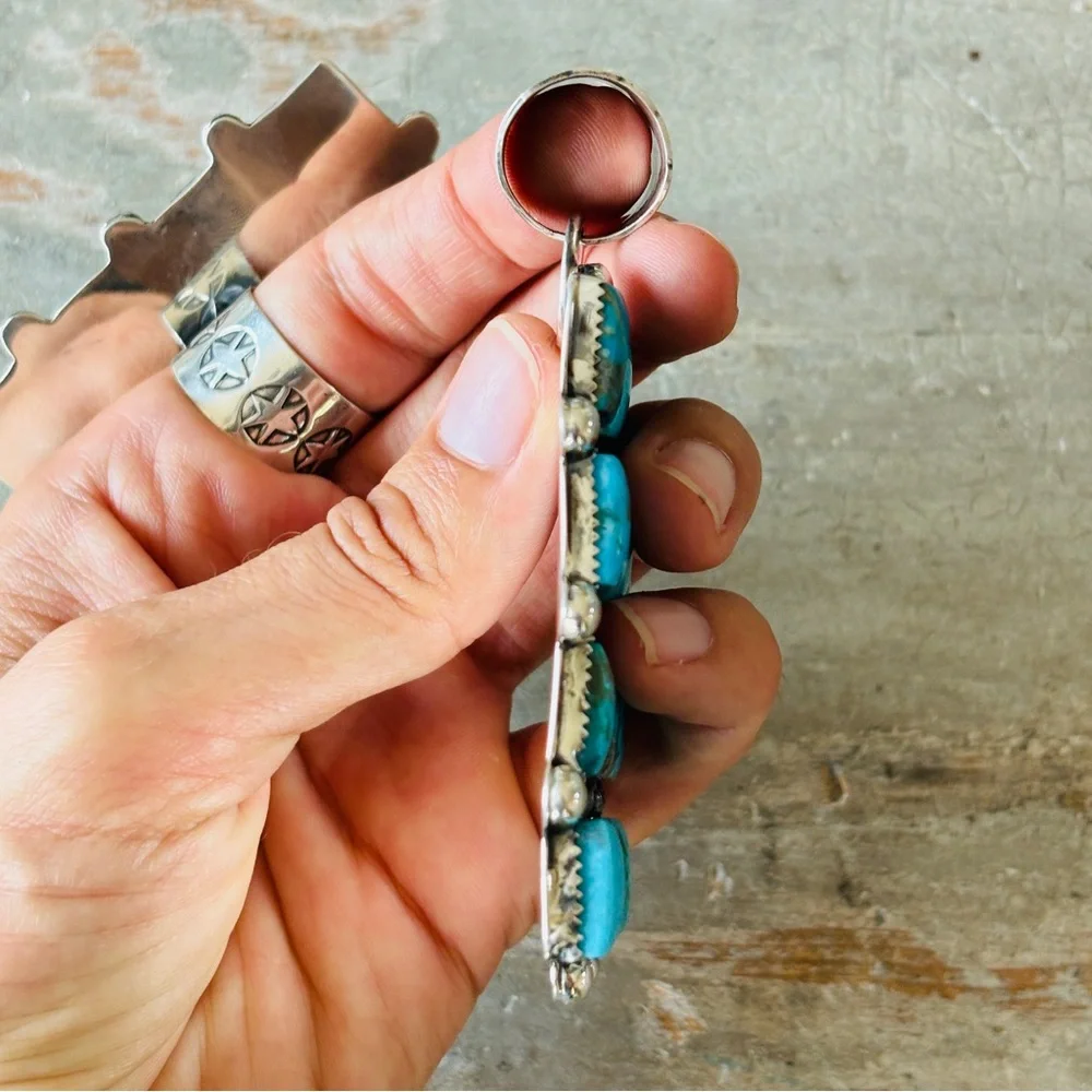 ♥️ Navajo ♥️ Lorenzo & Jerilyn Chee Sterling Silver - Kingman Turquoise Pendant - Picture 5 of 9